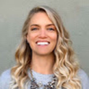 Meet your Posher, Leora